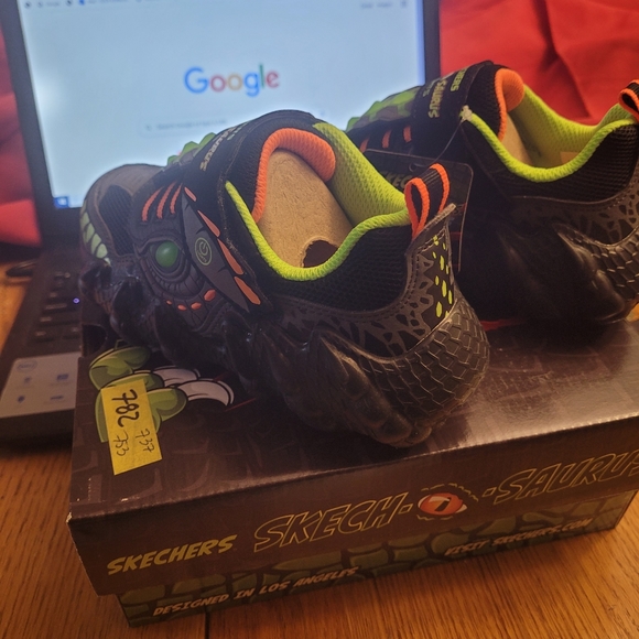 Skechers Saurus Sneaker - Picture 5 of 10